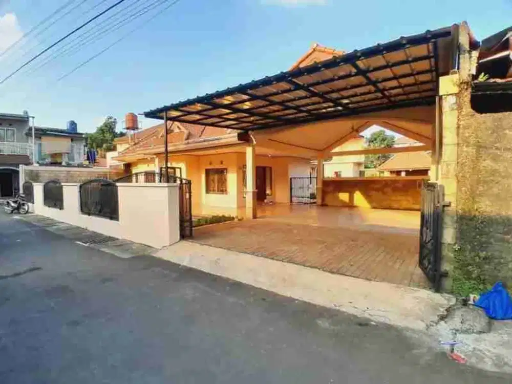 Dijual Cepat dan Murah Rumah Asri dan Luas di Cirendeu Permai. Lokasi dekat ke JakartaSelatan