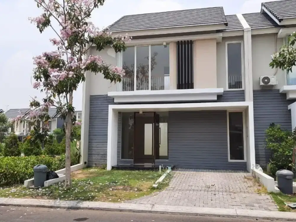 Butuh Cepat Laku Northwest Park Hadap Utara, Rumah Pojok Sebelah Taman