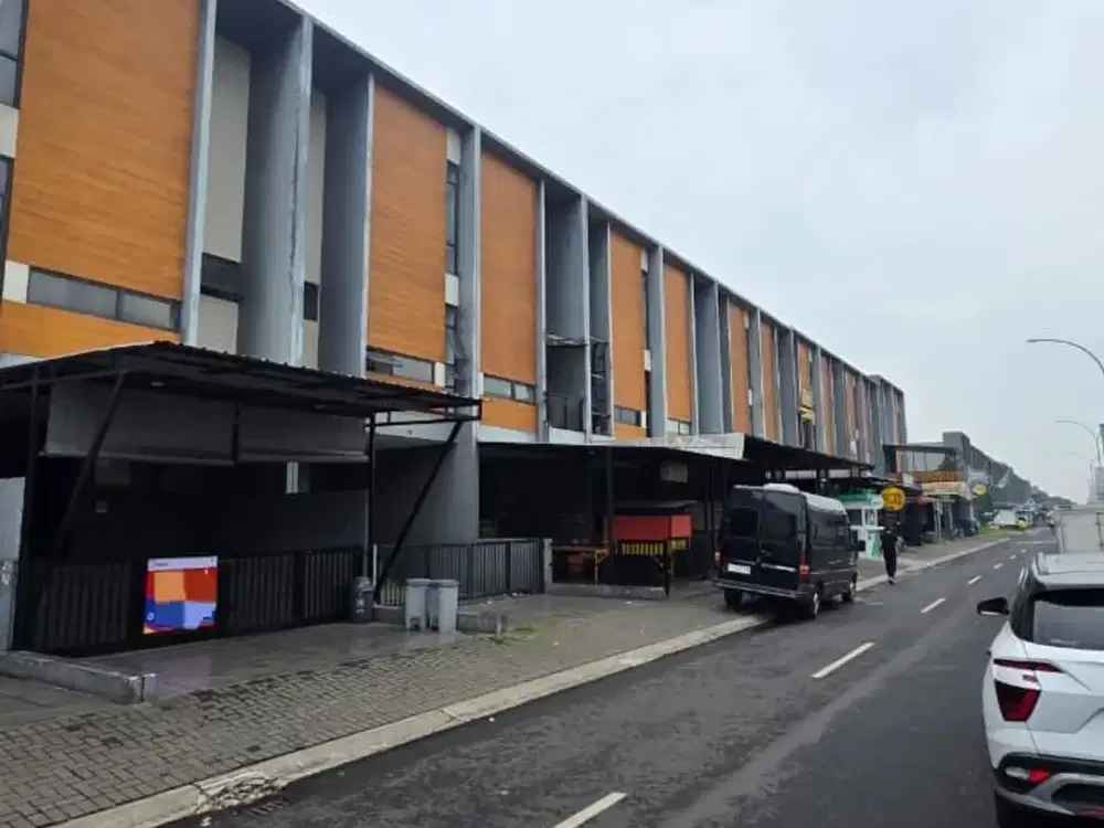 Dijual Ruko Strategis 2 Lantai 3 KT di Garden House Grand Wisata Bekasi, LT 110 M² | 028