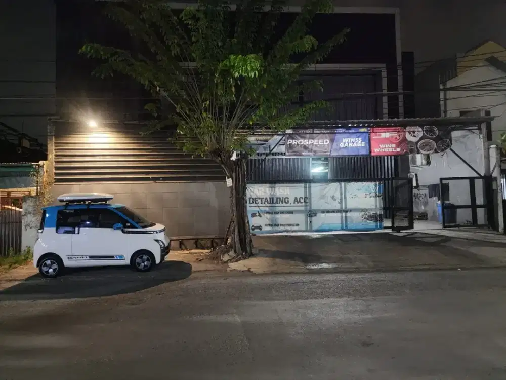 Tempat Usaha Daerah Dukuh Kupang - Row Jalan Besar - 2Nd Road Jalan Raya - ⁠Bangunan Bagus & Kokoh
