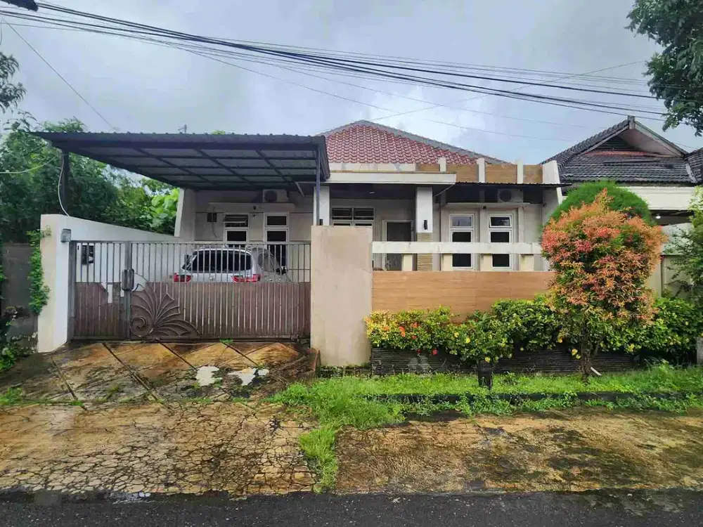 Rumah Puspowarno Semarang Barat, Dekat Pusat Kota