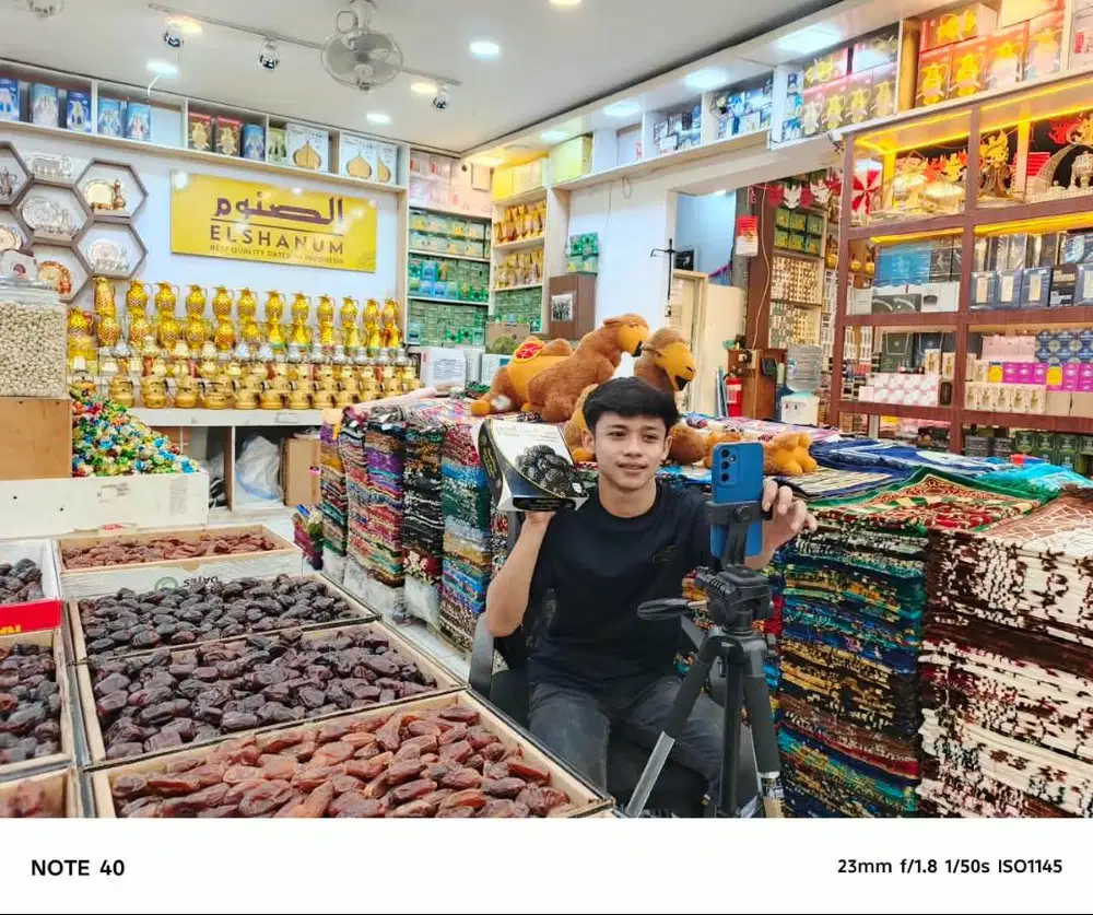 DI BUTUHKAN HOST LIVE & CONTENT CREATOR UNTUK TOKO OLEH OLEH HAJI