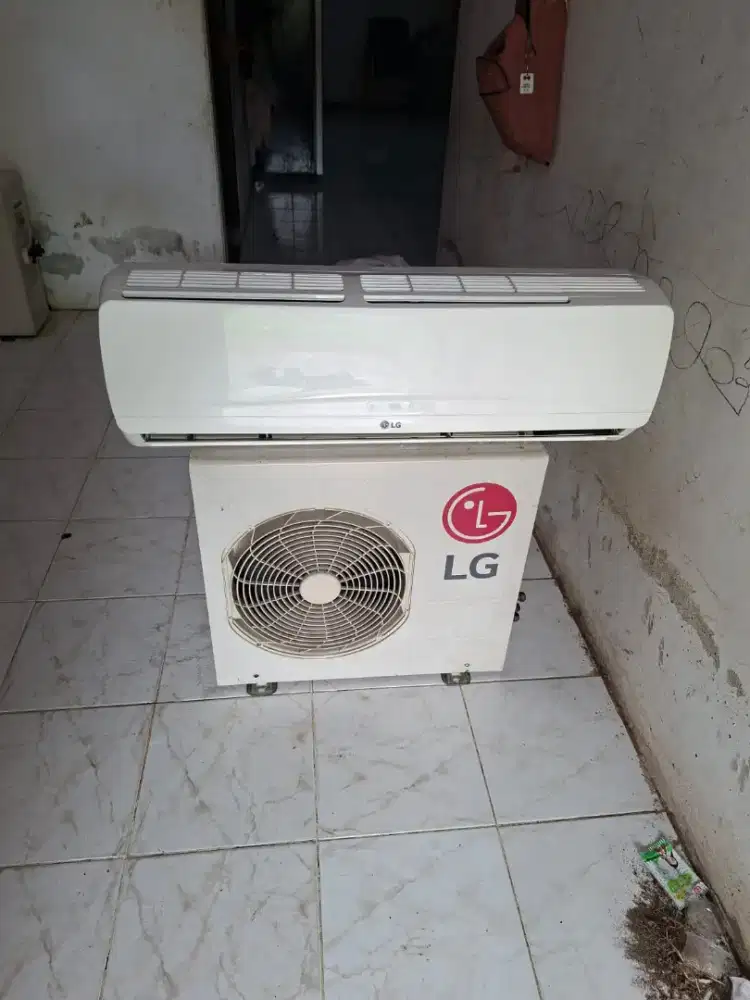 Dijual AC 1 PK merek LG siap pasang dan bergaransi
