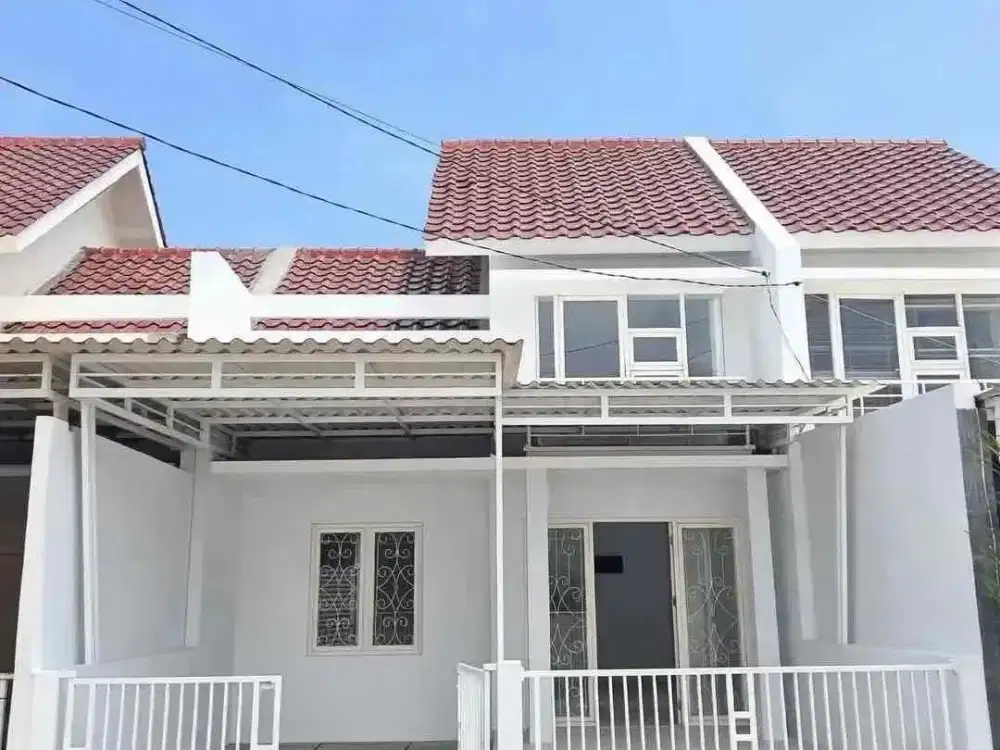Termurah‼Rumah Like New Greenlake Wonorejo