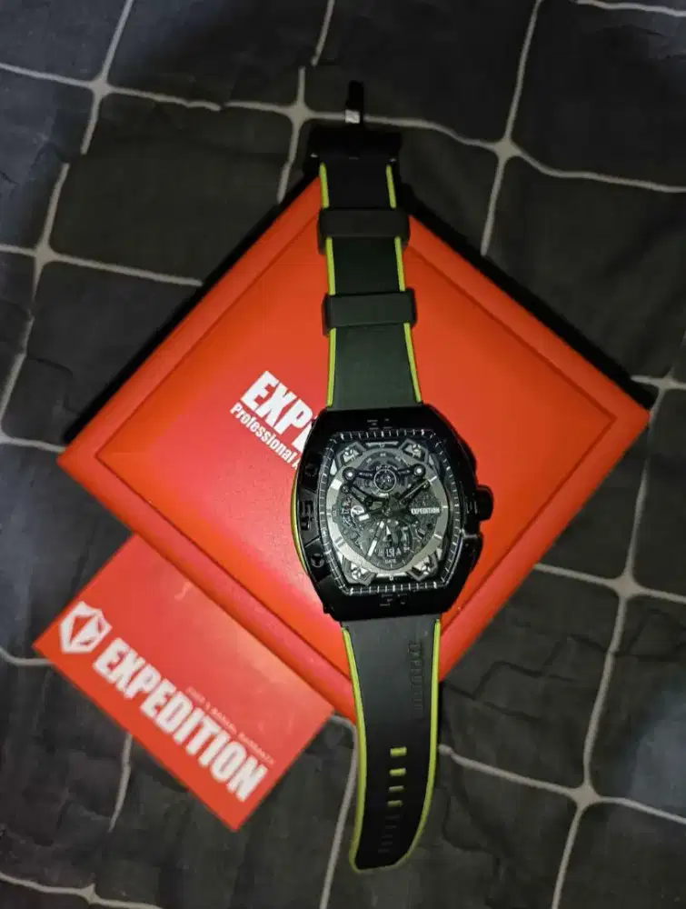 Expedition E6800 original