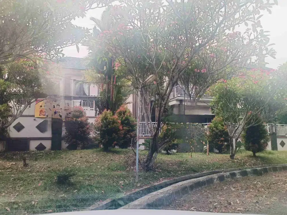 Rumah Mewah 2 Lantai di Villa Bogor Indah Luas 660m Jual Murah BU