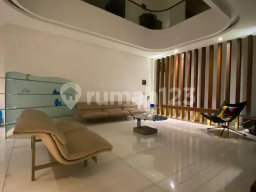 Rumah 3 Lantai Baru di Dr Cipto Pasir Kaliki, Bandung