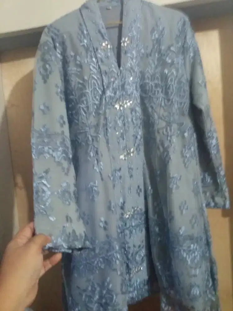 Kebaya modern preloved
