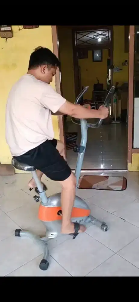 Sepeda statis jumbo magnetik
