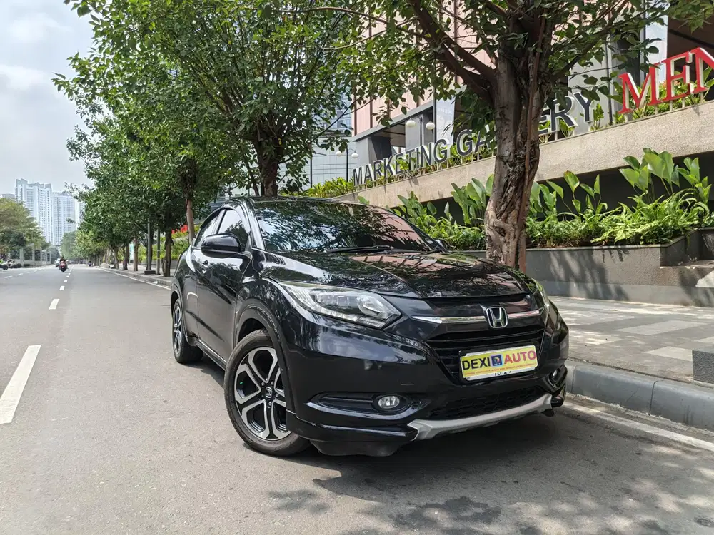 (KM50000)HONDA HRV 1.8 AT PRESTIGE 2017 NIK 2016 SUNROOF KM RENDAH