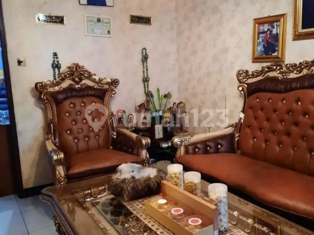 Rumah di jalan alat musik turangga lengkong buah batu