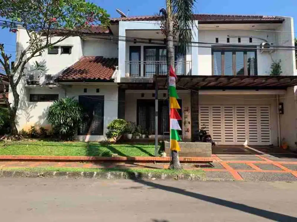 Dijual Murah Rumah dengan Halaman Luas di Bintaro Sektor 2 Tangerang Selatan. Harga dibawah NJOP