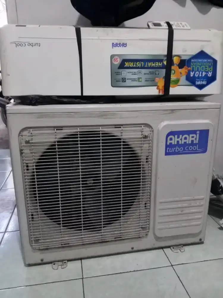 Ac bekas sedan butuh Uang