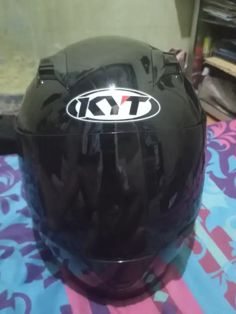 helm kyt edisi di kasih