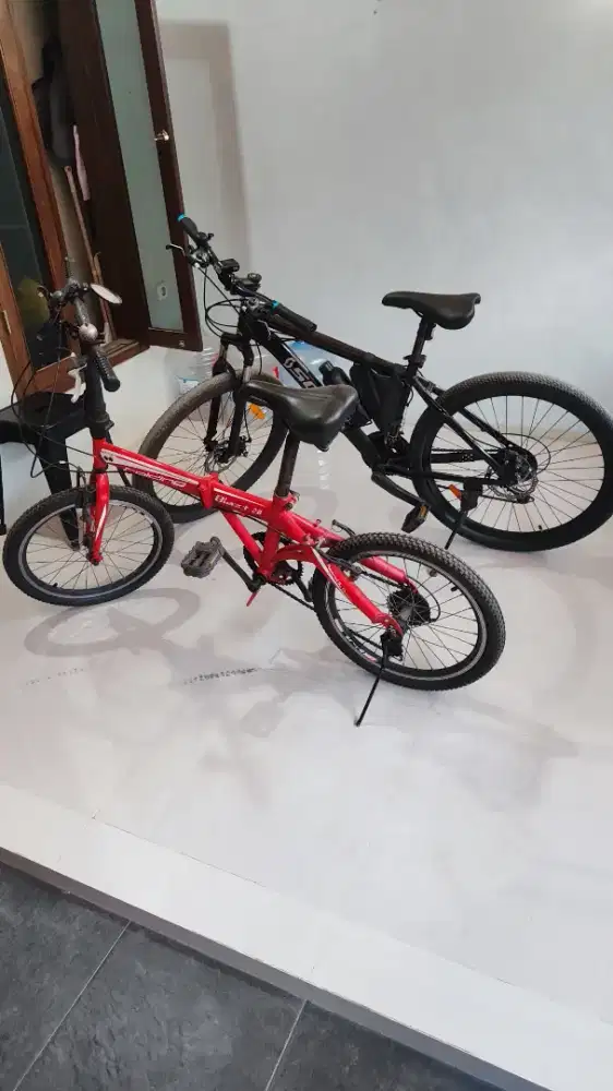 Dijual 2 sepeda cocok untuk pasangan