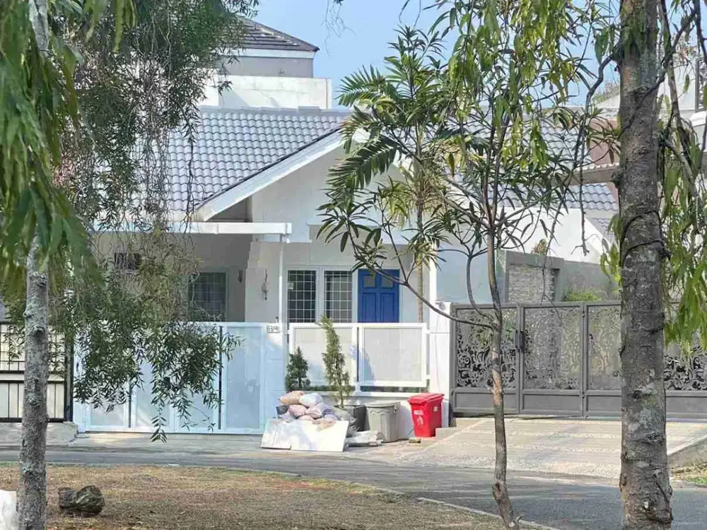 Dijual Rumah Sangat Terawat di Kencana Loka BSD City Tangerang