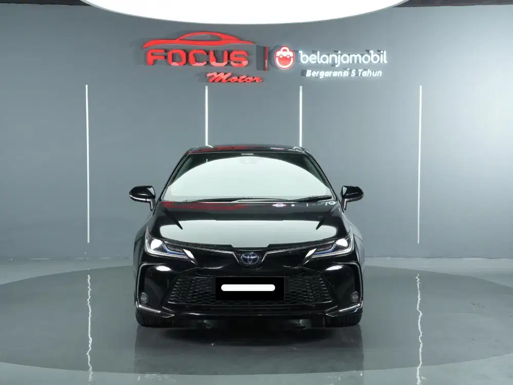 Km 29rb toyota corolla altis hybrid tss 2023 hitam pajak panjang