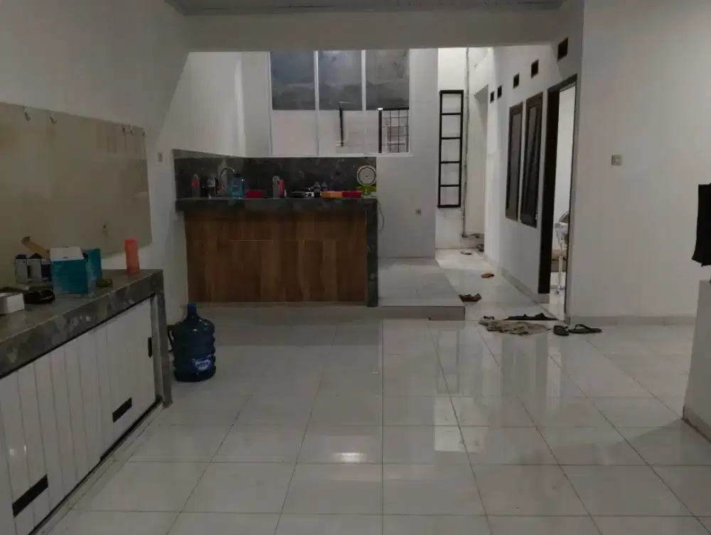 Dikontrakan pertahun