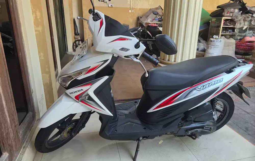Vario 110 non esp putih 2014 injeksi  gbm