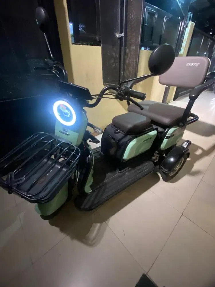 Sepeda roda tiga Exotic Sierra