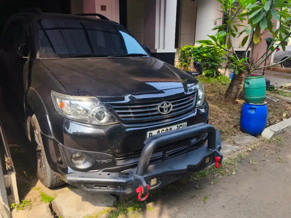 Toyota Fortuner 2.7 G TRD Automatic