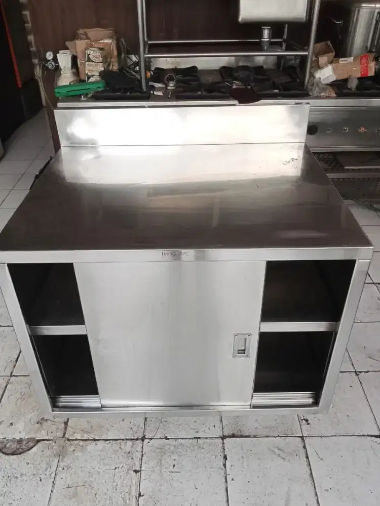 Kabinet Pintu Sliding Stainless Steel 100 x 80 x 85 cm