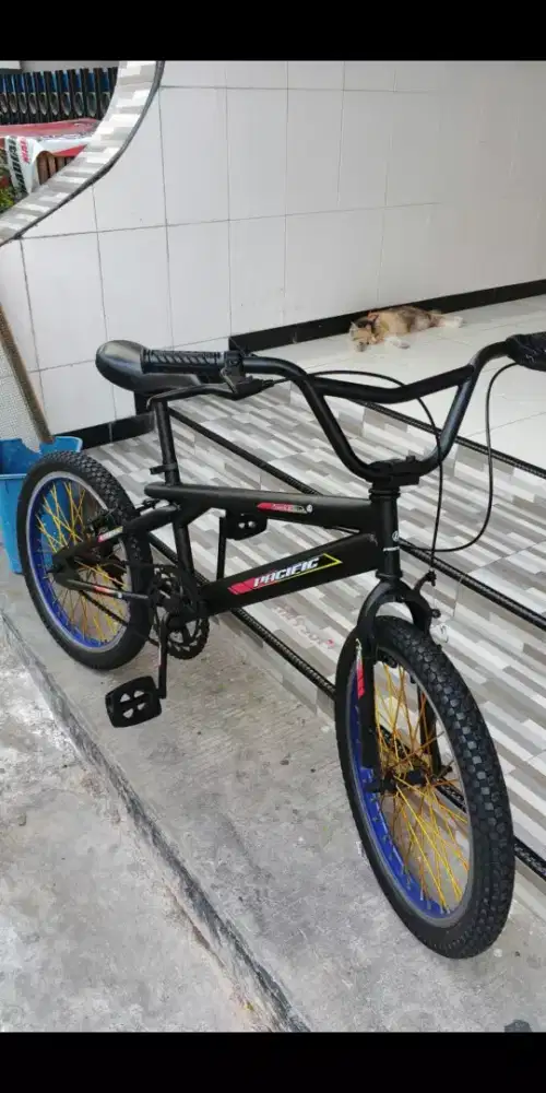 Sepeda BMX STIR M CUSTOM BAGUS UK. 20 SIAP PAKE BSA NEGO