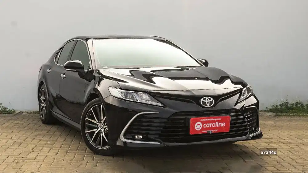 Toyota Camry V 2.5 AT 2021 - GARANSI 1 TAHUN - TUKAR TAMBAH