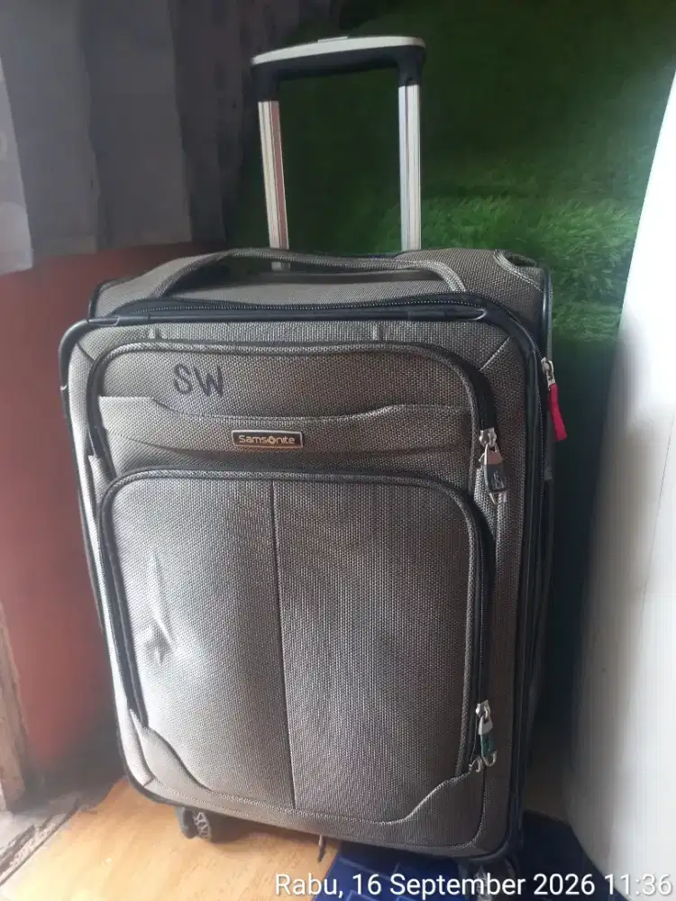 Koper ukuran 20 samsonite