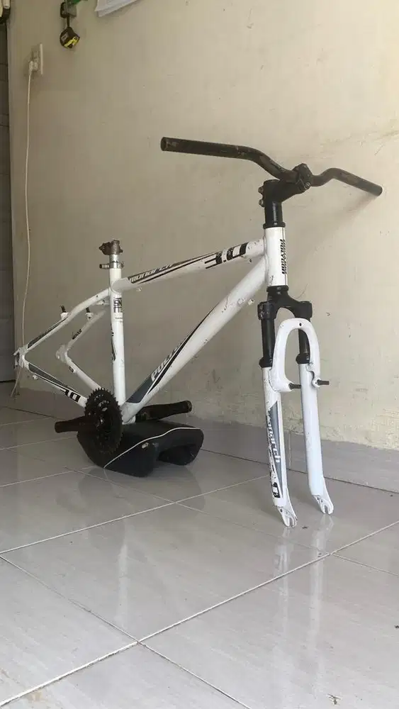 Polygon Monarch 3.0 Alloy Vintage Sepeda Kalcer
