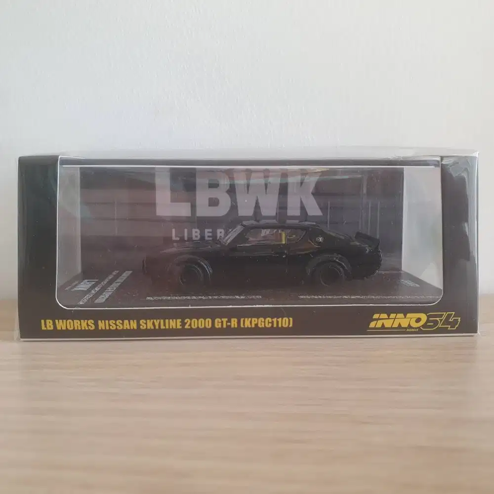 Inno64 Nissan Skyline 2000 GT-R 1/64 (GTR, KPGC110 KPGC-110, LB Works)