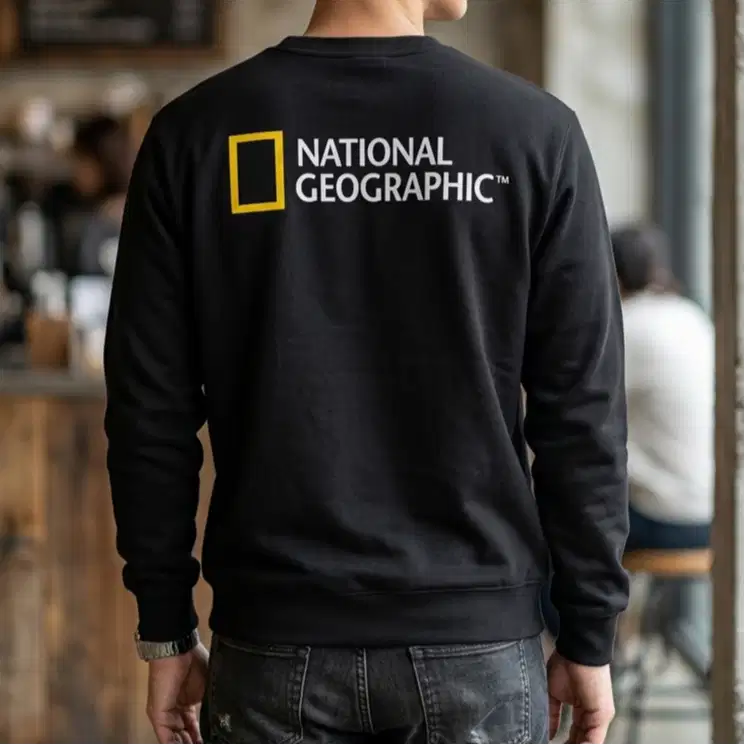 NATIONAL GEOGRAPHIC Big Back Logo Embroidered Crewneck Sweatshirt