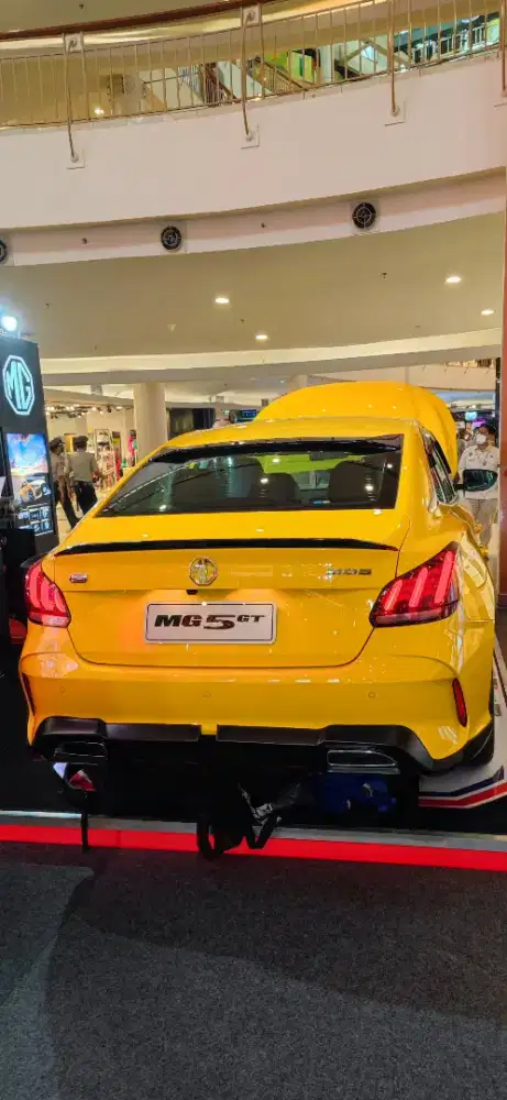 MG5 GT MORRIS GARAGE