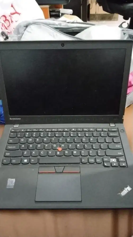 Laptop kondisi msh bgus. Muluus. Hrg bs negoo