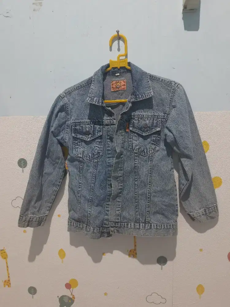Preloved!! Jaket Jeans Anak uk 8 ( Usia 7-10 Th)