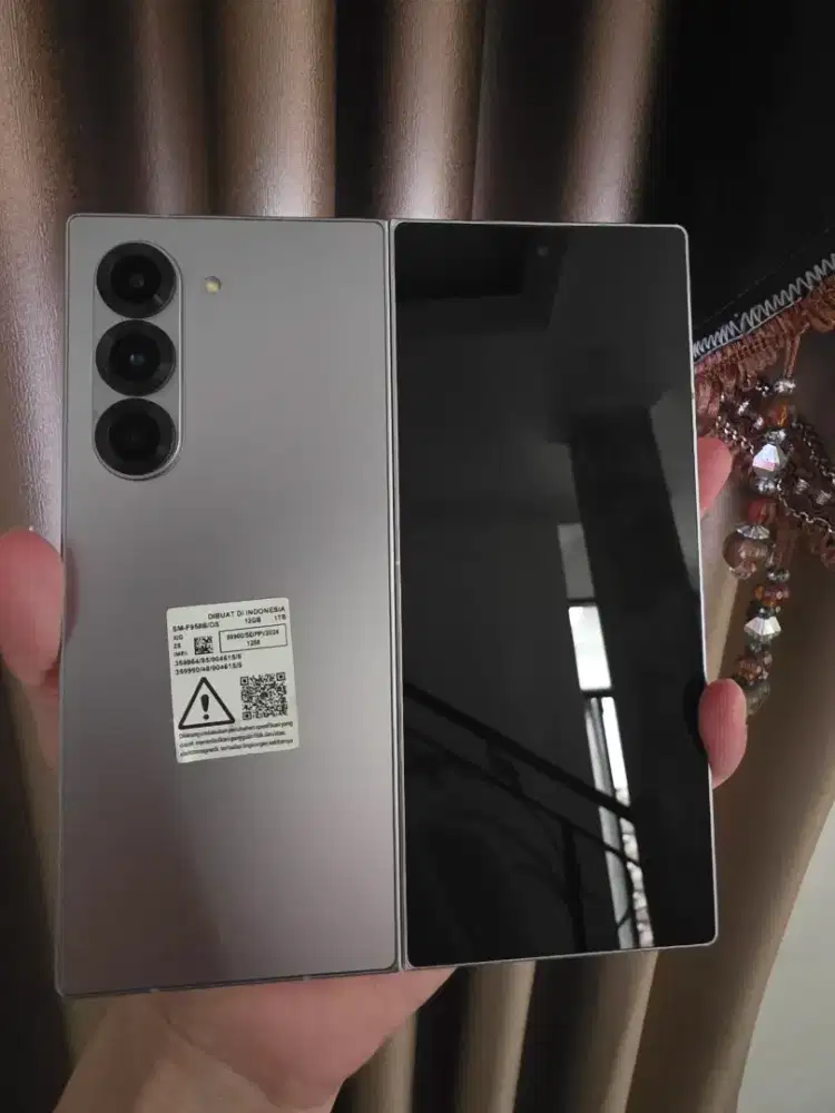 Samsung z fold 6 1tb SEIN lengkap mulus silver