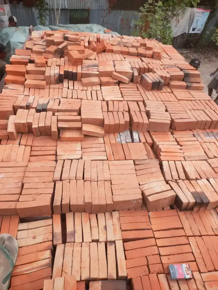 Batu bata merah press