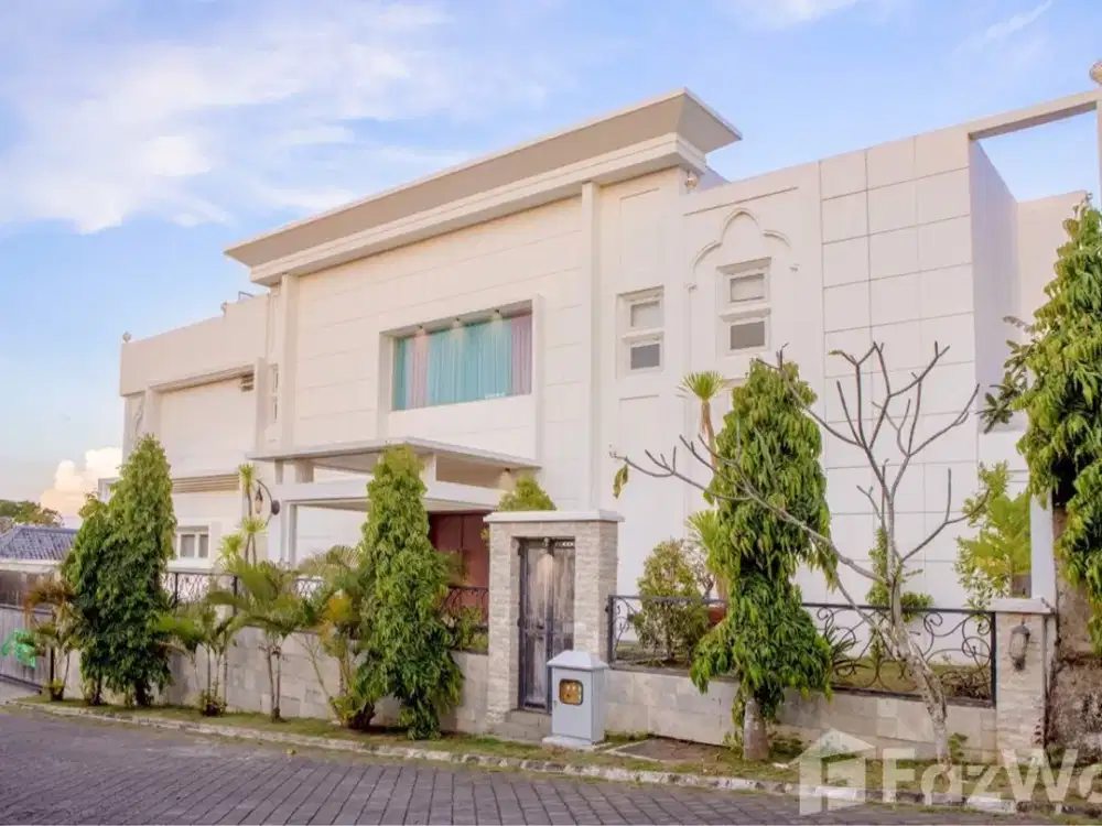 6 Bedroom Villa for sale in Uluwatu, Bali