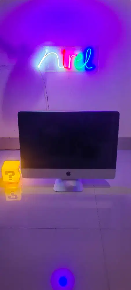 Imac 21.5 inch 2010 Mac macbook Apple dekstop ga nyala bodi mulus