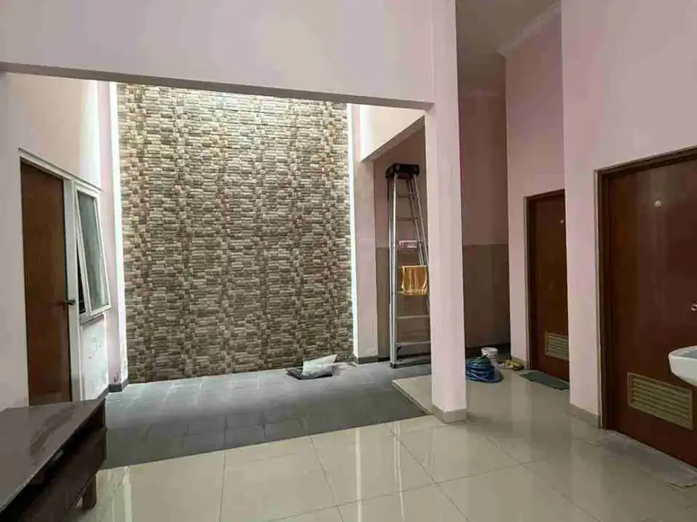 rumah 1 lantai asri terawat baru selesai renovasi surabaya barat darmo permai dekat pasar modern pakuwon mall