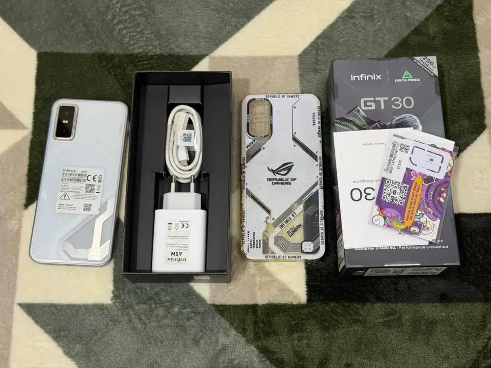 Infinix GT 30 8/256gb mulus 1000% seperti baru fullset garansi