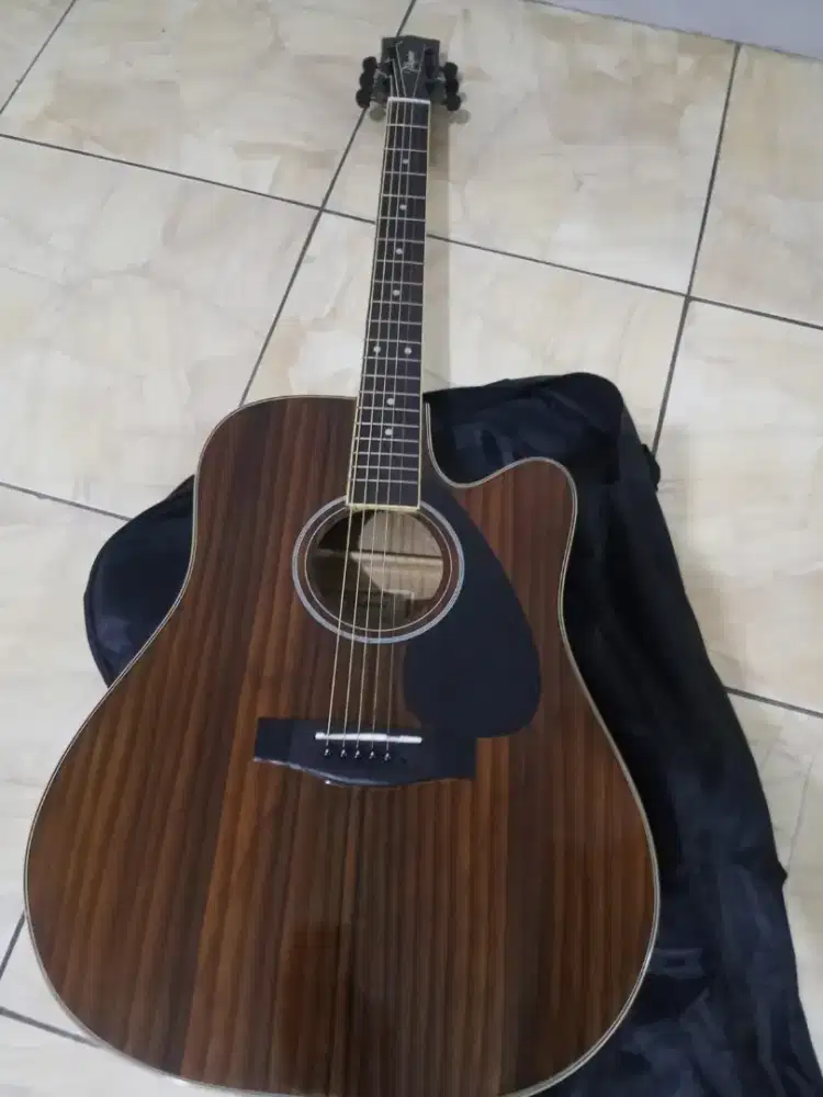 Gitar akustik Like new