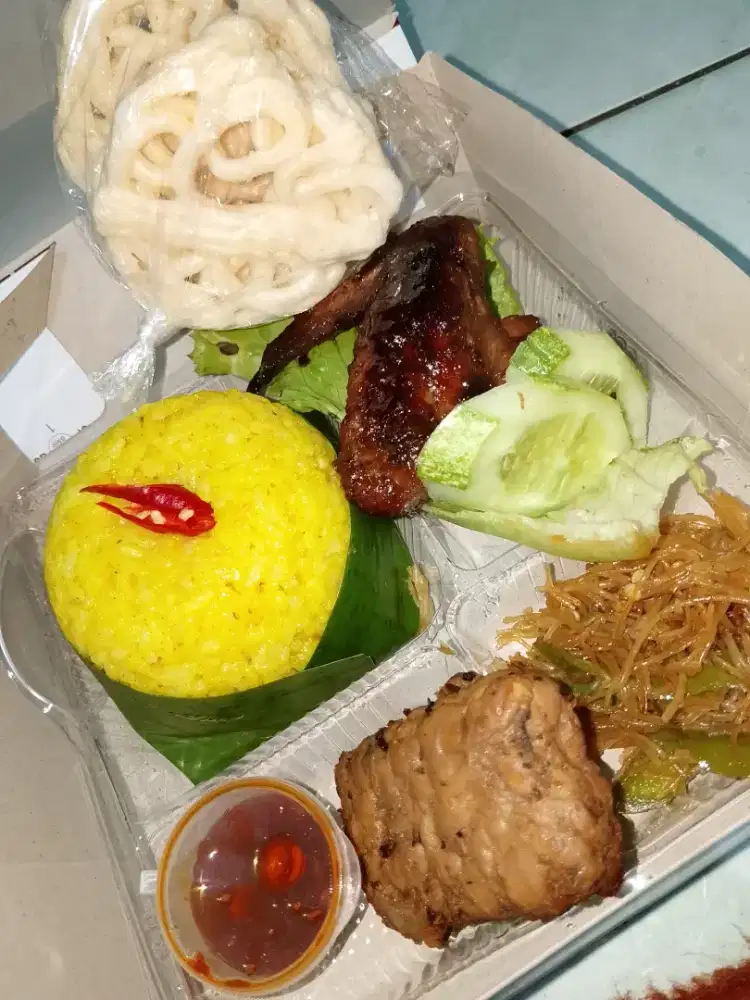 Nasi Kotak Lezat Dan nikmat