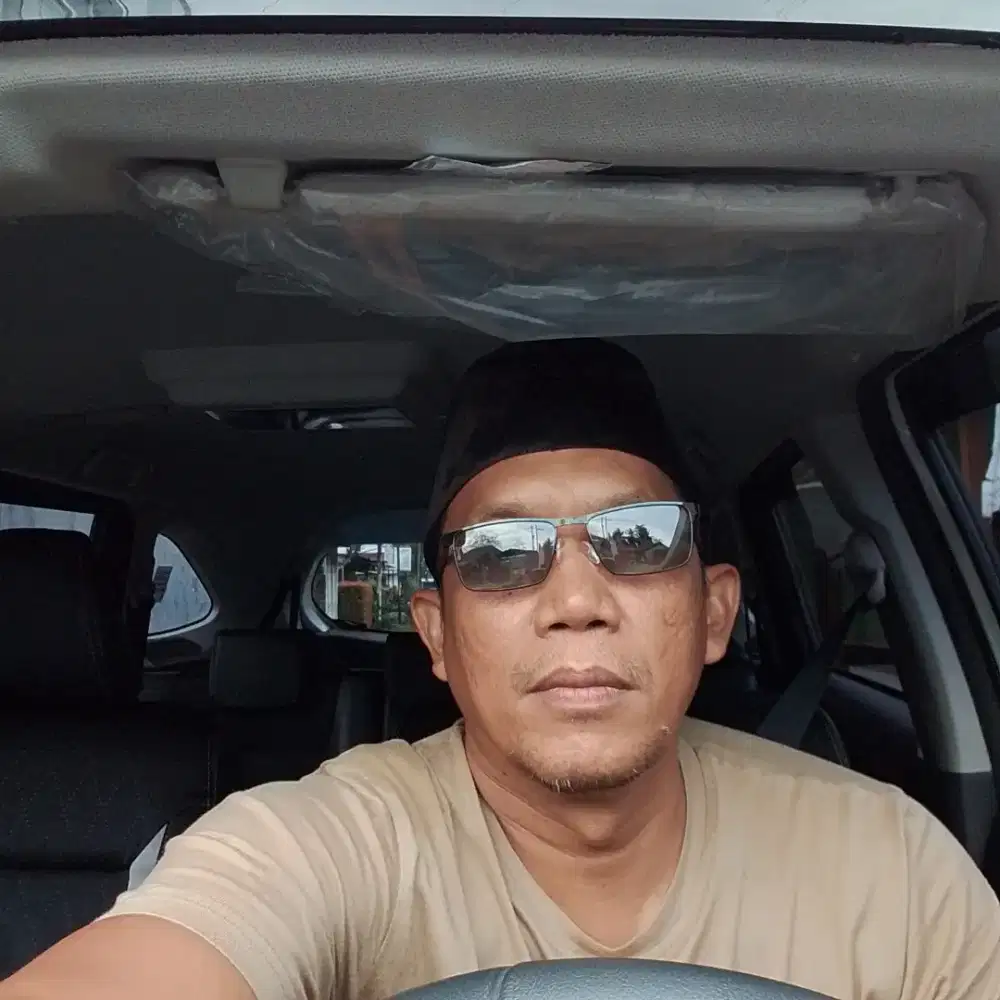 Lagi cari kerja yang halal, driver, jualan,  dll,