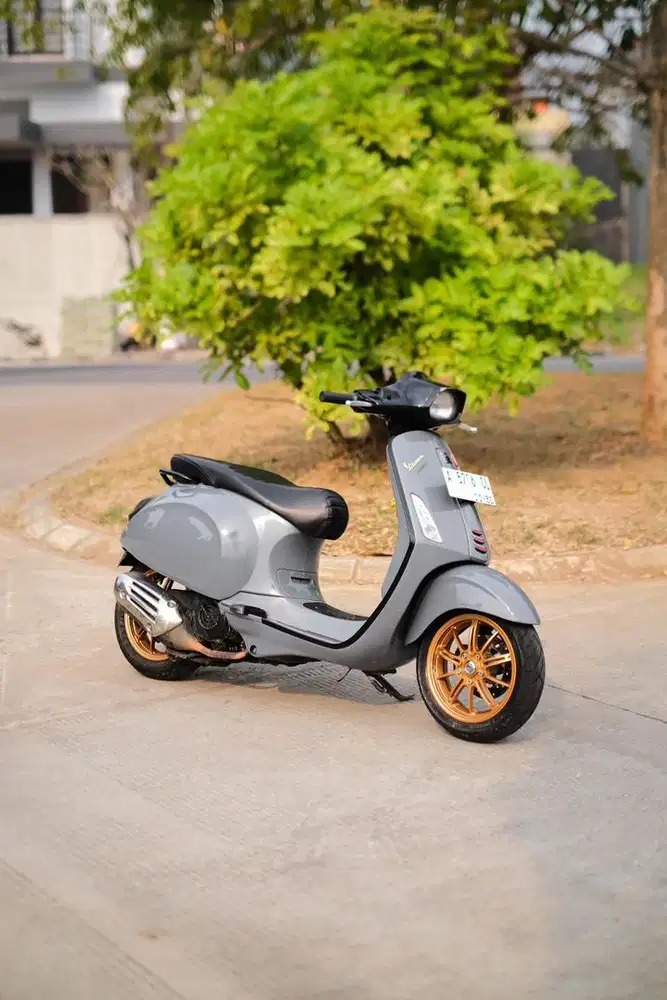 SPRINT 150 IGET 2016 GREY