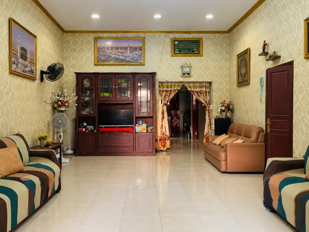Dijual Murah  Rumah 2 lantai terawat ‎Lokasi ‎Jagakarsa Jaksel