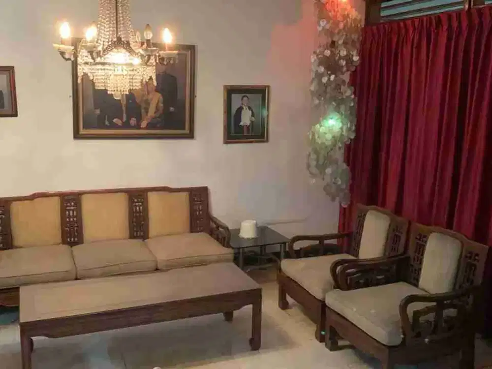 Dijual Cepat !! Rumah Lama Hoek Luas 637 M2 Hanya Rp 9M !! Tanah Kotak Bebas Banjir Dekat Akses Tol Kompleks Aman Nyaman Asri