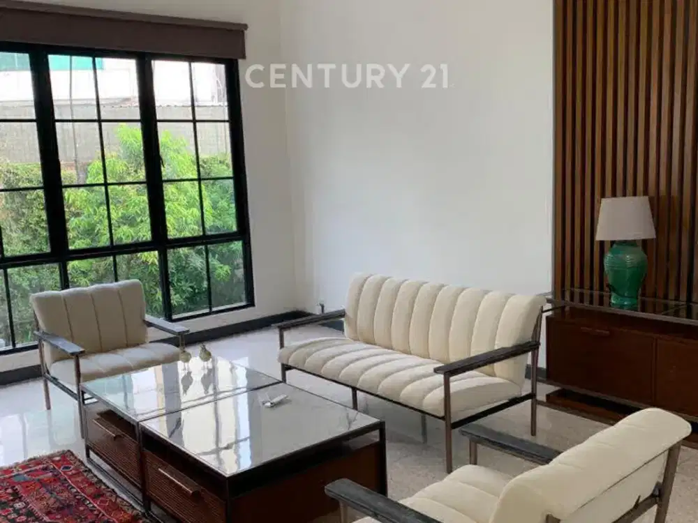 DIJUAL RUMAH DI MEWAH DI PAKUBUWONO FULL FURNISHED