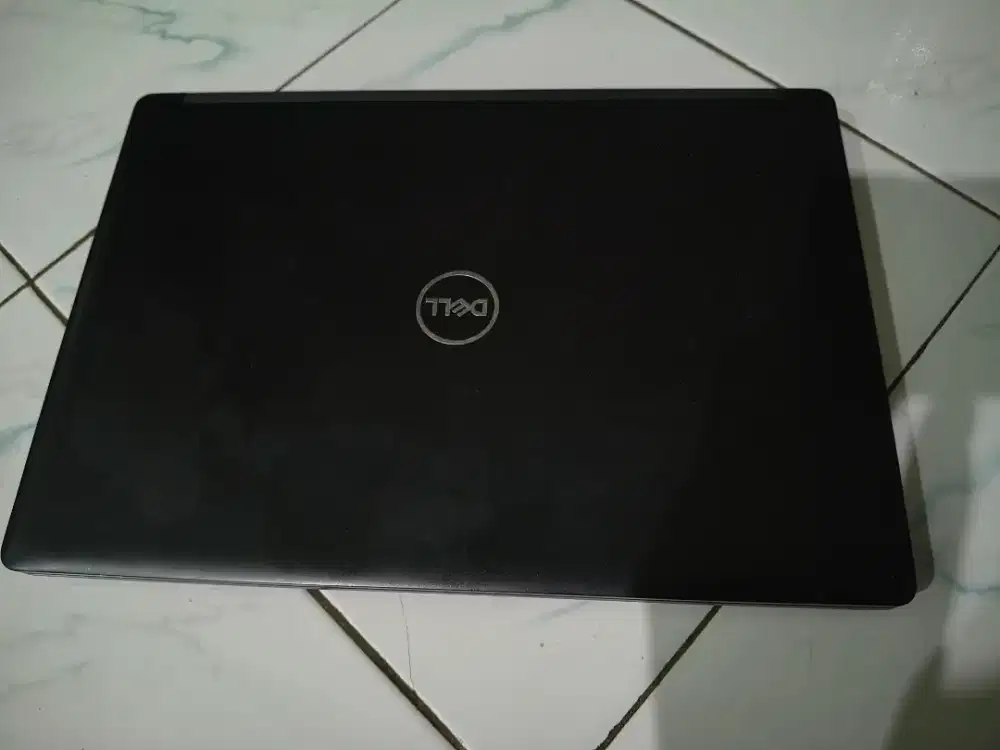 Dell Latitude 5290