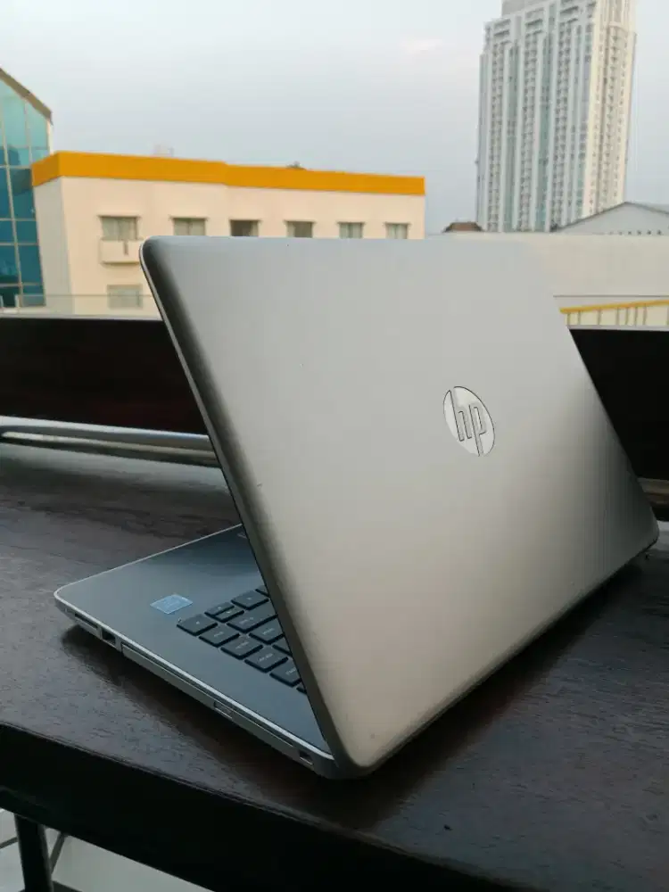 LAPTOP HP SSD NGEBUT MULUS SLIM NORMAL SEMUA SIAP PAKAI